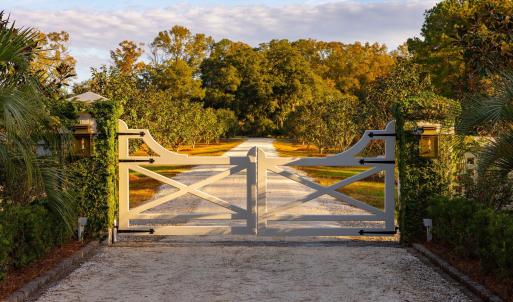 4285 Clover Hill Road - Entry Gate