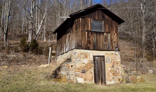 Photo #17 of SOLD property in 6903 Wolf Creek Hwy, Narrows, VA 107.2 acres