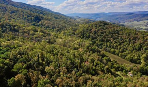 Photo #17 of 414 Niday Dr , Narrows, VA 590.2 acres