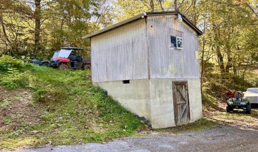Photo #41 of 414 Niday Dr , Narrows, VA 590.2 acres