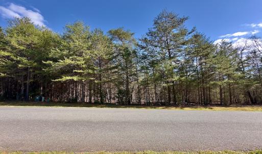 Photo #4 of 511 Whisper Lake Drive, New London, NC 2.9 acres