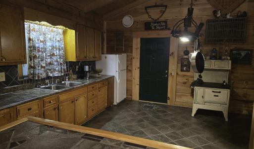 Photo #18 of 8106 Rich Patch Rd, Covington, VA 40.9 acres