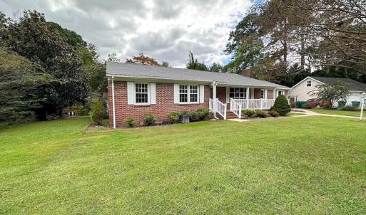 Photo #2 of 1236 Willowbrook Dr, Suffolk, VA 0.6 acres