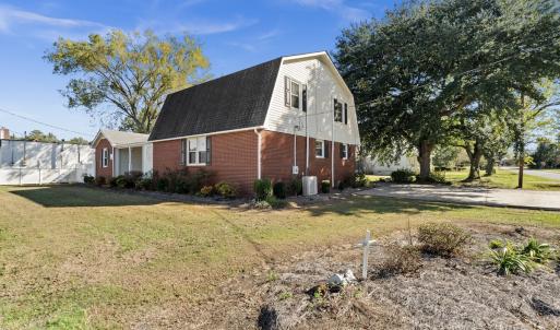Photo #5 of 117 S Thomas Street, Beulaville, NC 0.1 acres