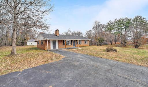 Photo #17 of 1059 Fairview Drive, Big Island, VA 1.8 acres