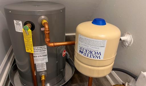 Photo #13 of 12468 Warwick Blvd, Newport News, VA 0.2 acres