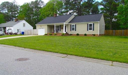 Photo of SOLD!!  Immaculate 3 BR 2.5 Bath Home For Sale in Suffolk VA!