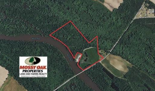 Photo of 36.4 Acres of River Front Hunting and Timber Land For Sale in Craven County NC!