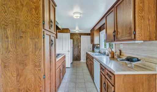 Farmhouse - Kitchen03