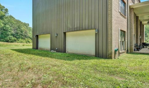 Main House - Large 2car Garage