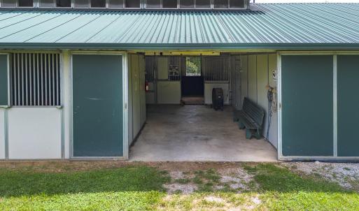 9195 Springwood Rd-33