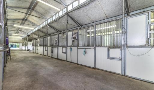 9195 Springwood Rd-36