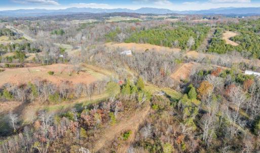 17-DJI_20251113150717_0064_D_MIB