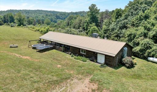 Huge Pavilion with Commercial Kitchen01