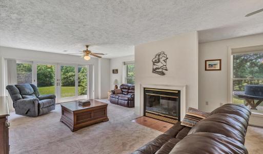 Main House - Family Room01