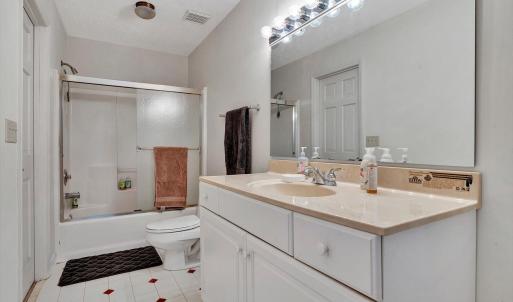 Main House - Master #3 Full Bath