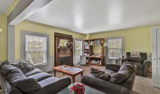 Farmhouse - Family Room