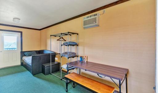 Nice Guest Cabins