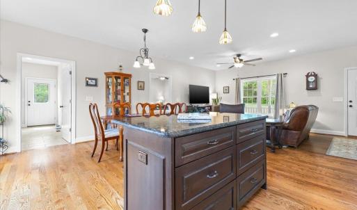 11-4133 Grove Hill Rd-11