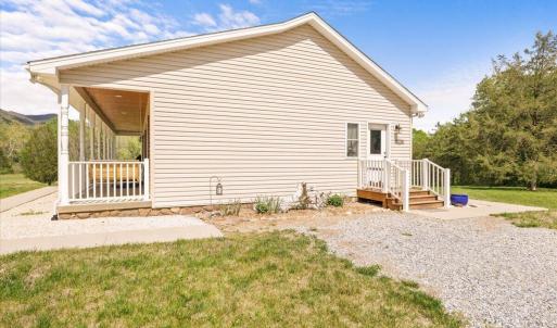 20-4133 Grove Hill Rd-20
