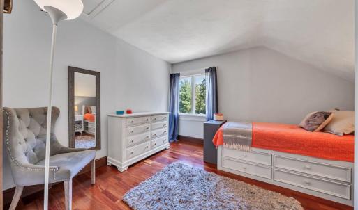 Bed2 - Upper