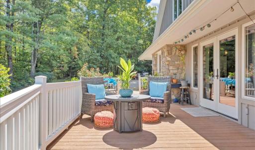 Wrap-Around Deck