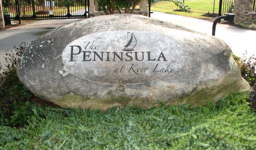 The Peninsula entrance
