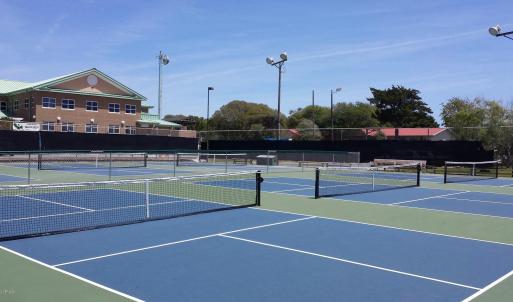 OKI Public Tennis Courts