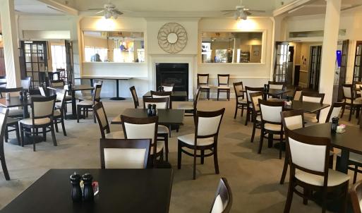 Restaurant in Clubhouse