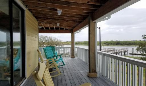 Clubhouse Deck