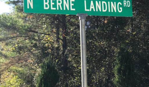 Mariner's Landing-Street Sign