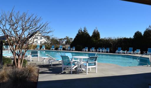 Mariners Pointe Poolview