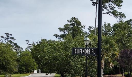 Cliffmore sign post