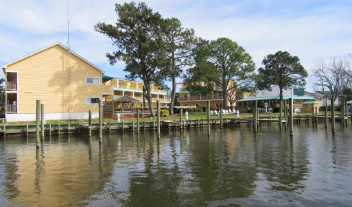 21 Oriental Marina Slips IMG_0355