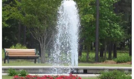 6hRiverSea Community Park fountain