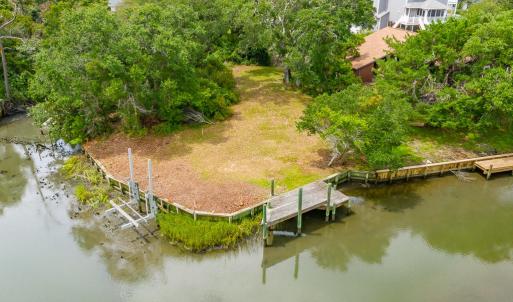 Aerial Lot with Dock and Lift 6003 Oak C