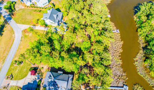 126 Oyster Point-6