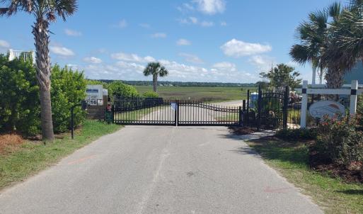OC Gate