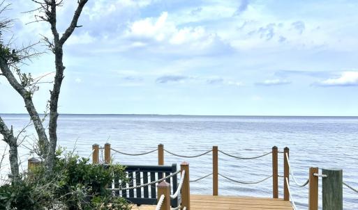 Dock