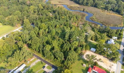 2 Dees Avenue, Bayboro NC