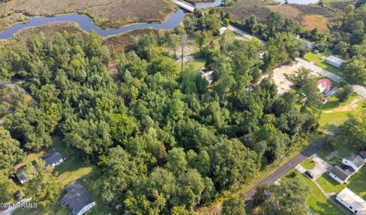 2 Dees Avenue, Bayboro NC