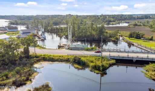 2 Dees Avenue, Bayboro NC