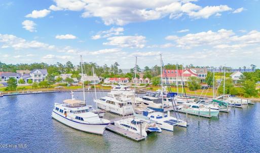 Transient Dock & Club (Large)