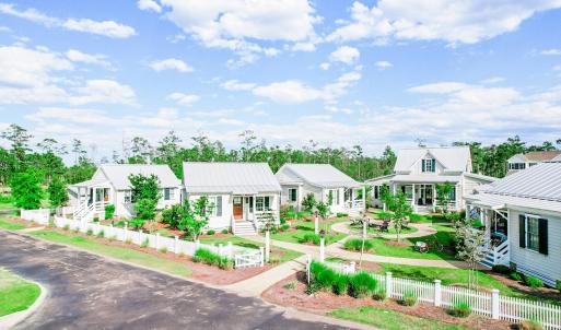 Boathouse Row Cottages (Large)