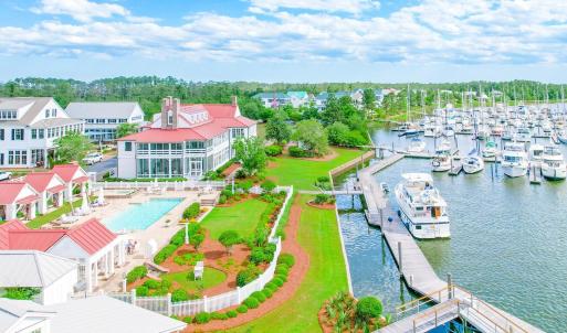 _Aerial Marina & Club (Large)