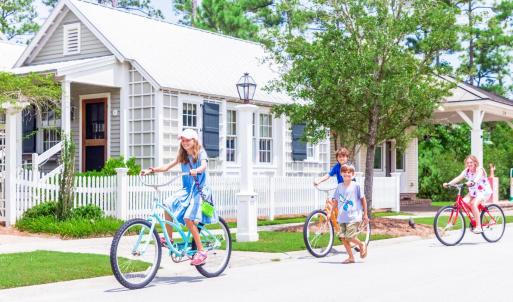 Guest Cottages (Large)