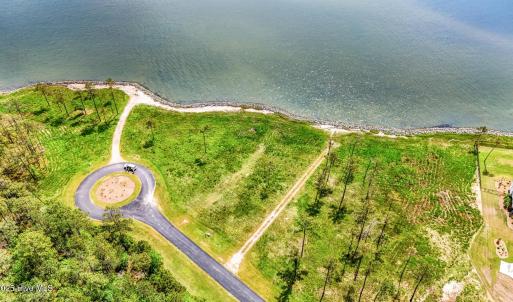 DJI_20250423114346_0094_D-2