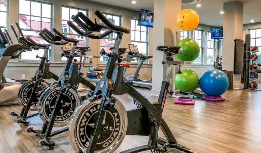 Club Fitness Center