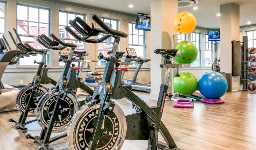Club Fitness Center