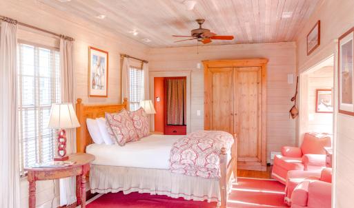 Guest Cottages 3